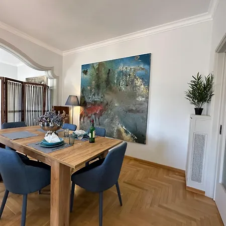 2 Bd Apt In Syntagma With Acropolis View Ateny Zewnętrze zdjęcie