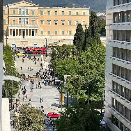 2 Bd Apt In Syntagma With Acropolis View Ateny Zewnętrze zdjęcie